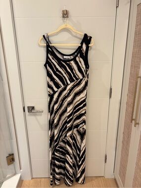 Calvin Klein Black and White Zebra-Print Maxi Dress with Scoop Neck